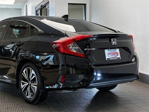 Used 2018 Honda Civic EX-L image 5