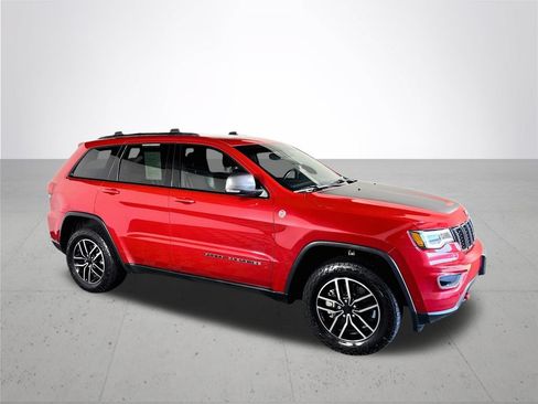 Used 2020 Jeep Grand Cherokee Trailhawk w/ Premium Lighting Group AWD/4WD image 4