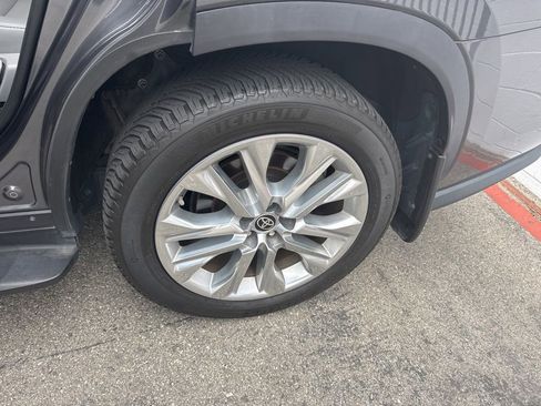 Used 2021 Toyota Highlander Limited AWD/4WD image 5
