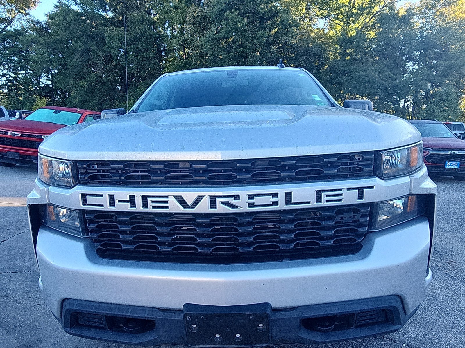 Used 2022 Chevrolet Silverado 1500 Custom w/ LPO, Dark Essentials Package AWD/4WD image 11
