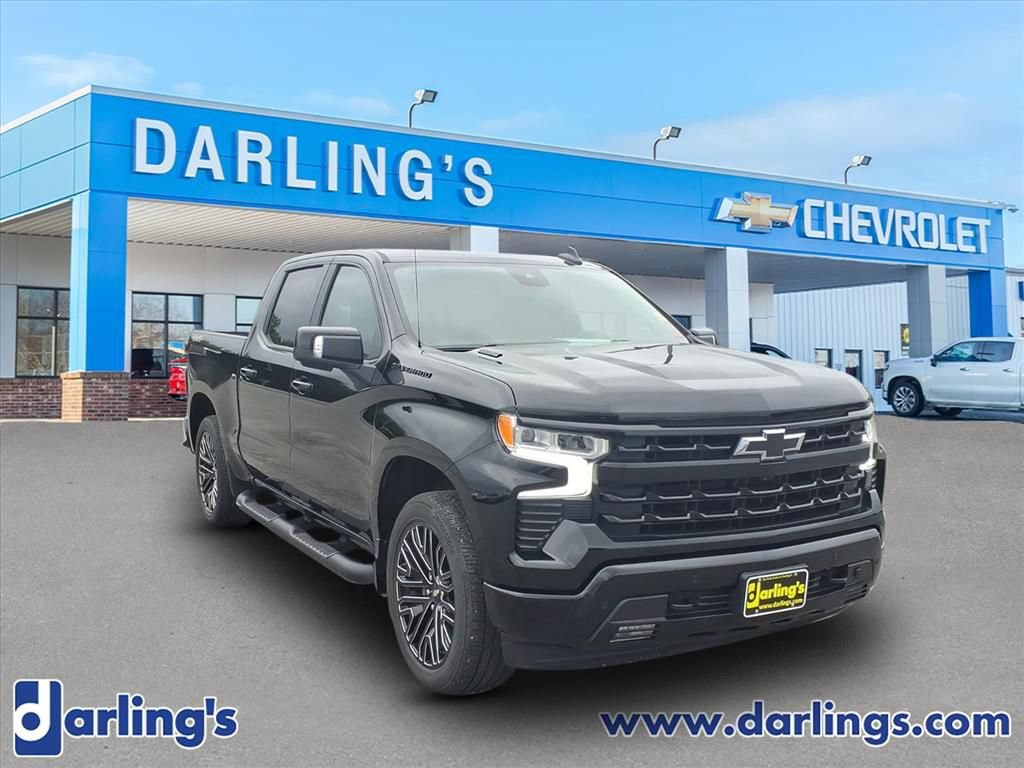 Used 2024 Chevrolet Silverado 1500 RST w/ Convenience Package II AWD/4WD image 3