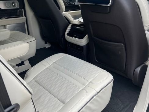 Used 2023 Lincoln Navigator L Black Label AWD/4WD image 23