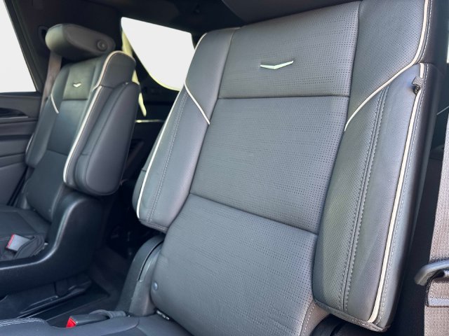 Certified 2024 Cadillac Escalade Sport w/ LPO, ONYX Package AWD/4WD image 14