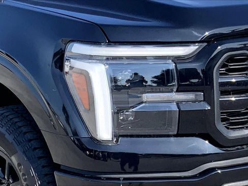 Used 2025 Ford F150 Lariat w/ FX4 Off-Road Package AWD/4WD image 47