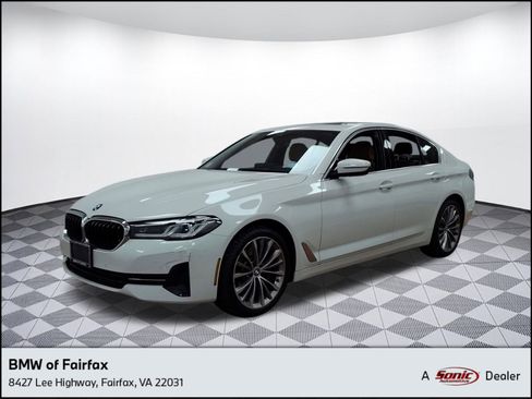 Certified 2022 BMW 530i xDrive w/ Premium Package image 1