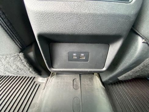 Used 2022 Nissan Rogue SV FWD image 24