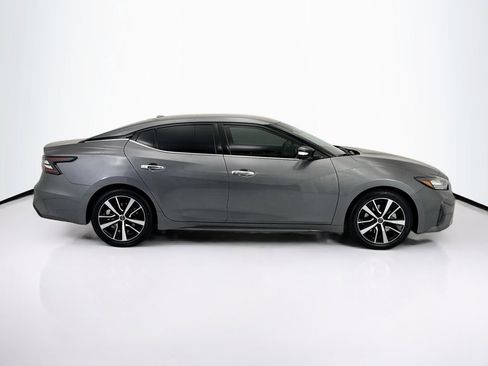 Used 2023 Nissan Maxima SV w/ Floor Mat Group FWD image 4
