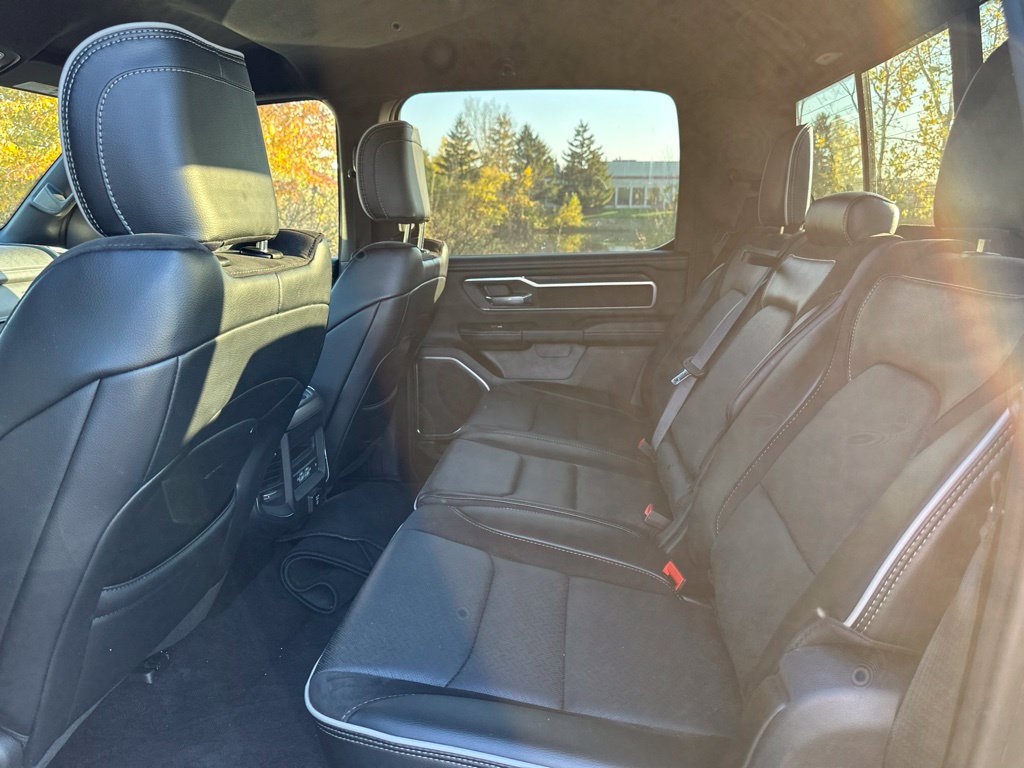 Used 2025 RAM 1500 Laramie w/ Sport Appearance Package AWD/4WD image 13