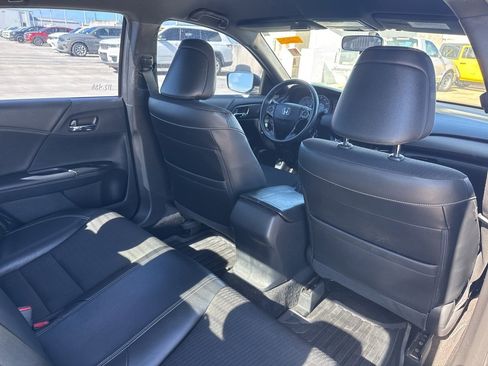 Used 2016 Honda Accord Sport image 13