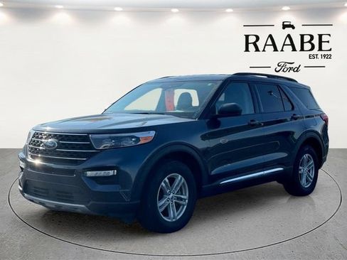 Used 2024 Ford Explorer XLT w/ Equipment Group 202A AWD/4WD image 11