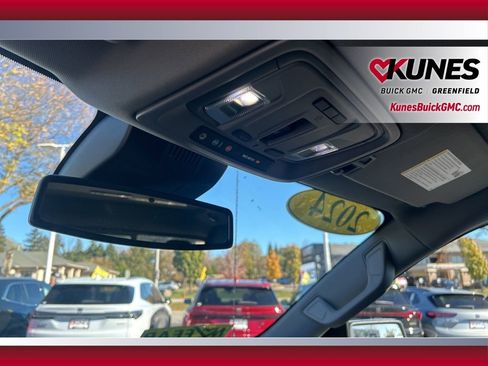 Used 2024 Chevrolet Silverado 1500 LTZ image 33