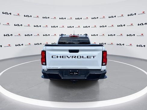 Used 2024 Chevrolet Colorado Z71 w/ Z71 Convenience Package 2 AWD/4WD image 7