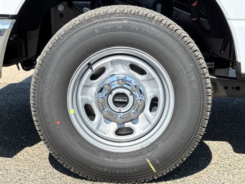 New 2026 Ford F250 XL w/ FX4 Off-Road Package image 27