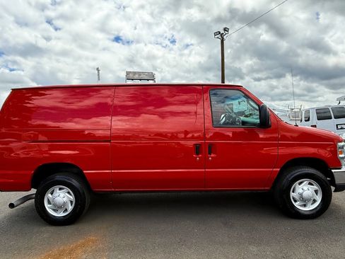Used 2008 Ford E-350 and Econoline 350 Super Duty RWD image 6