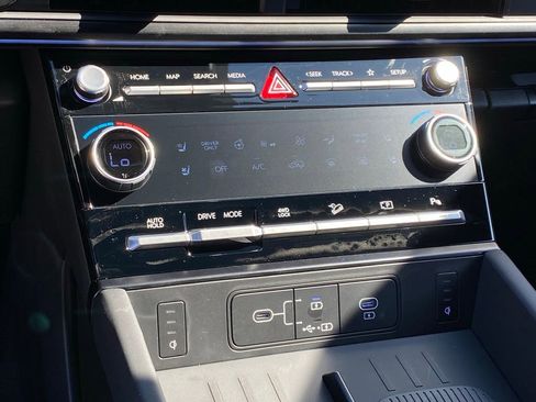 New 2026 Hyundai Santa Fe Calligraphy AWD/4WD image 18