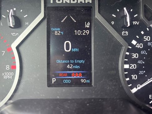 Used 2026 Toyota Tundra SR5 w/ SR5 Premium Package AWD/4WD image 34