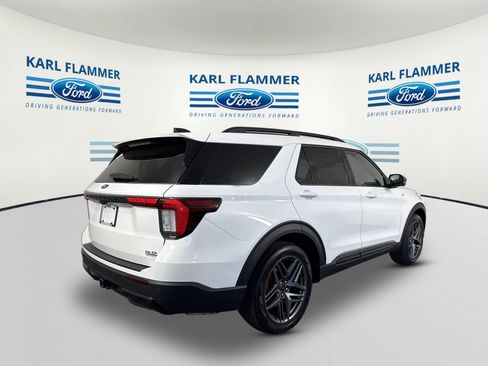 New 2026 Ford Explorer ST-Line RWD image 3
