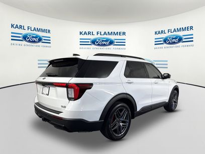New 2026 Ford Explorer ST-Line w/ ST-Line Street Pack