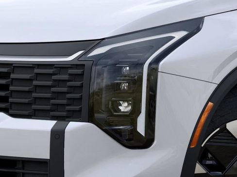 New 2026 Kia Sportage LX FWD image 10