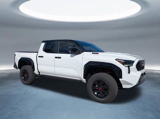 Used 2025 Toyota Tacoma TRD Pro AWD/4WD video 2