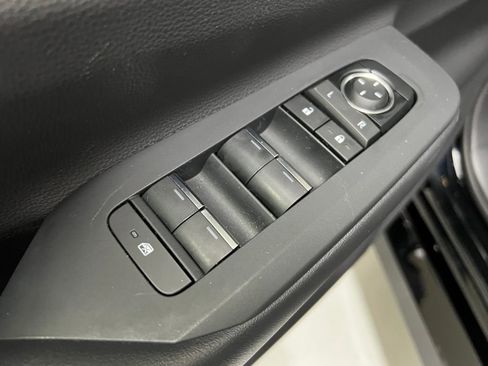 Used 2024 Toyota Prius Prime image 39