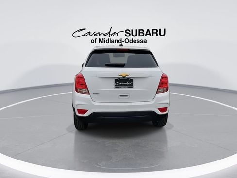 Used 2022 Chevrolet Trax LS w/ Tint and Cruise Package FWD image 7