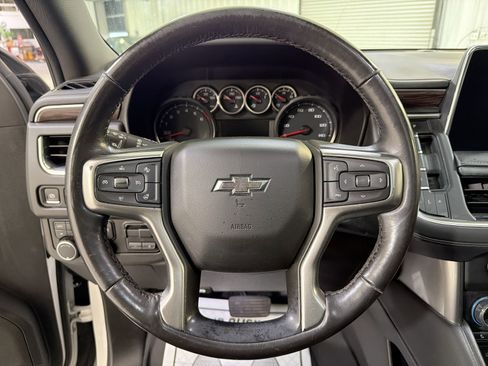 Used 2021 Chevrolet Tahoe Z71 w/ Z71 Signature Package image 13