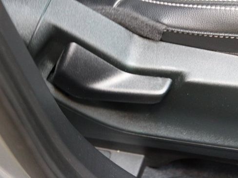 Used 2022 Ford Escape SEL image 10