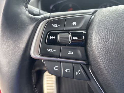 Used 2018 Honda Accord Sport image 11