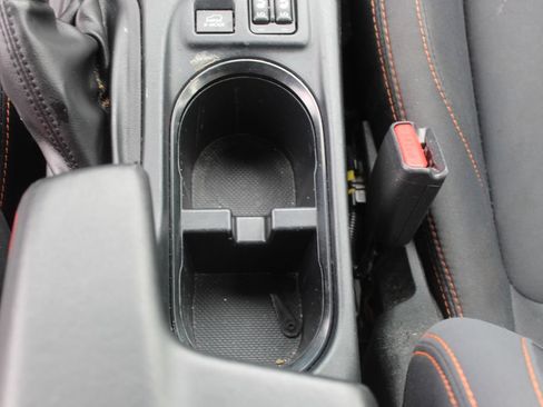 Used 2021 Subaru Crosstrek 2.0i Premium w/ Moonroof Package AWD/4WD image 19