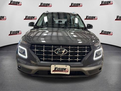 Certified 2023 Hyundai Venue Limited w/ Cargo Package image 2