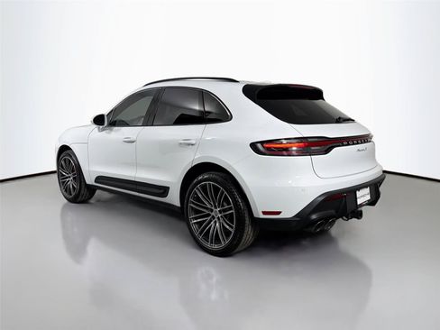Used 2025 Porsche Macan S AWD/4WD image 3