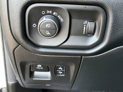 Used 2022 RAM 1500 Big Horn image 22