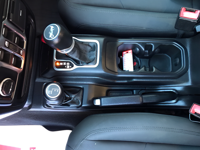 Used 2020 Jeep Wrangler Unlimited Sport AWD/4WD image 17