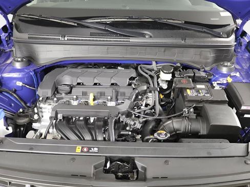 New 2025 Hyundai Venue Limited image 32