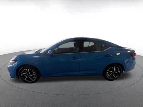 Used 2025 Nissan Sentra SV FWD image 7