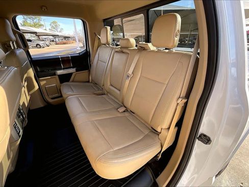 Used 2015 Ford F150 Lariat w/ Equipment Group 501A Mid image 19