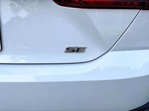 Certified 2025 Toyota Camry SE FWD image 10