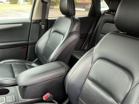 Used 2020 Ford Escape SEL image 15