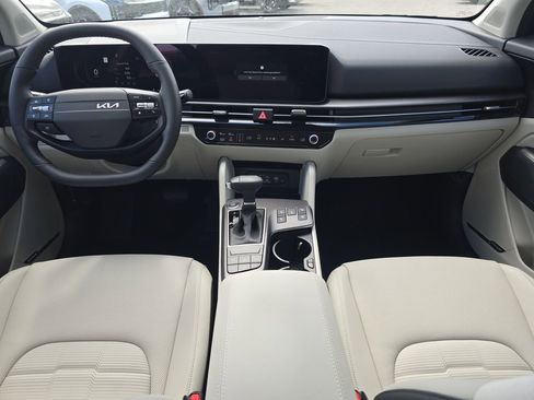 New 2026 Kia Sportage SX image 13