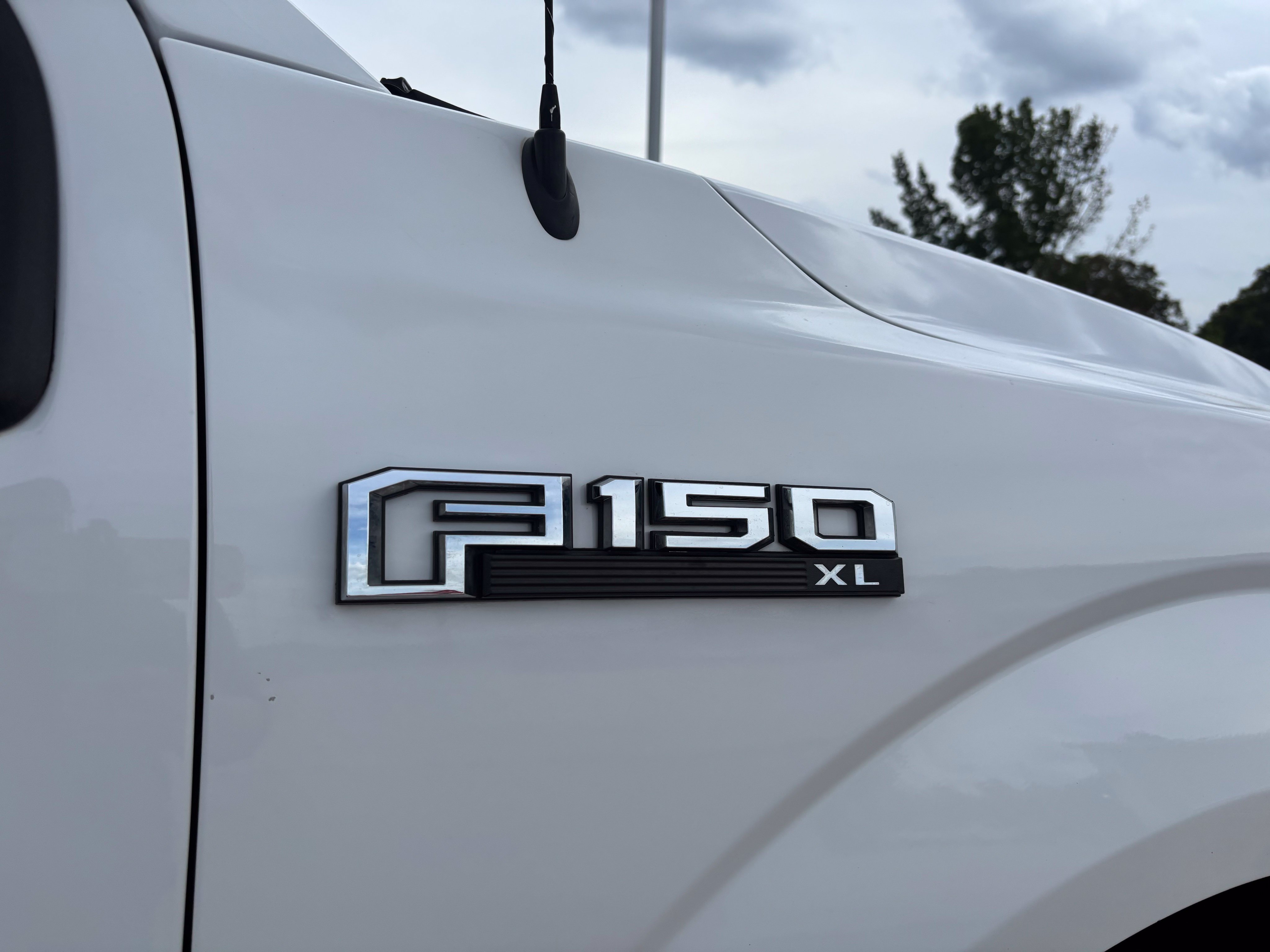 Used 2018 Ford F150 XL w/ Equipment Group 101A Mid AWD/4WD image 13