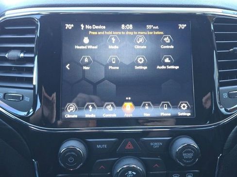 Used 2022 Jeep Grand Cherokee Laredo X AWD/4WD image 37
