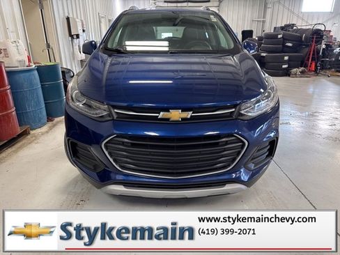 Used 2017 Chevrolet Trax LT w/ LT Convenience Package image 23