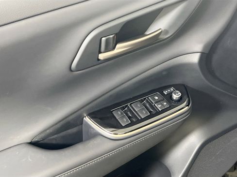 Used 2024 Toyota Crown XLE image 18