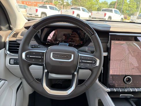 New 2026 GMC Acadia Denali w/ Super Cruise Package FWD image 16