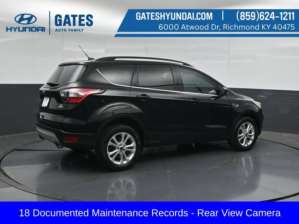 Used 2018 Ford Escape SE AWD/4WD image 2