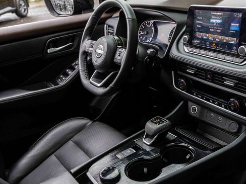 Certified 2023 Nissan Rogue SV w/ SV Premium B Package image 27