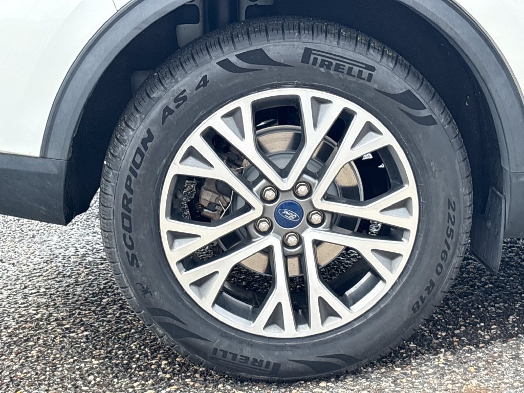 Certified 2022 Ford Escape SEL FWD image 25