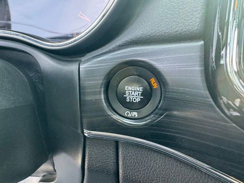 Used 2020 Jeep Grand Cherokee Limited image 26