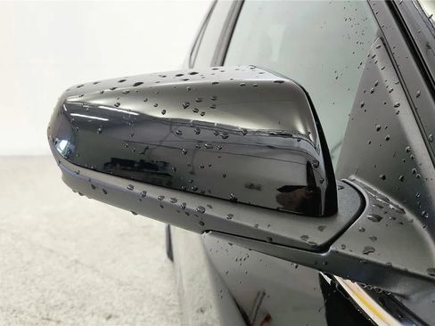 Used 2023 Chevrolet Equinox LT FWD image 18